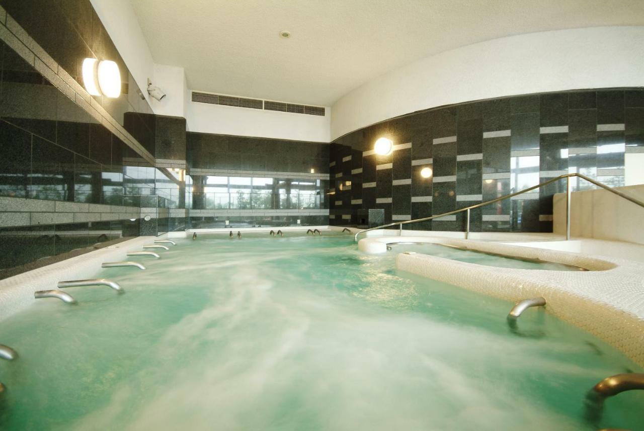 Urayasu Spa&Hotel Eurasia Maihama מראה חיצוני תמונה