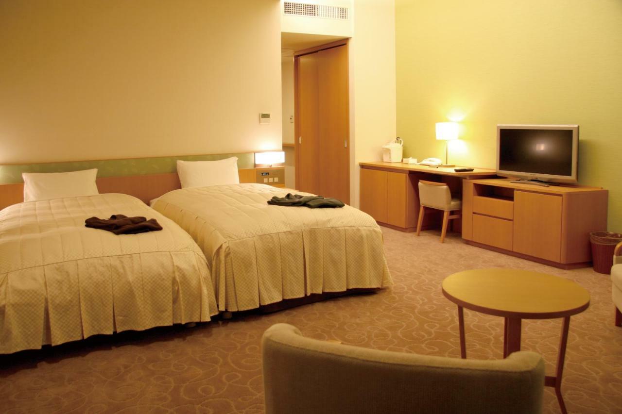 Urayasu Spa&Hotel Eurasia Maihama מראה חיצוני תמונה